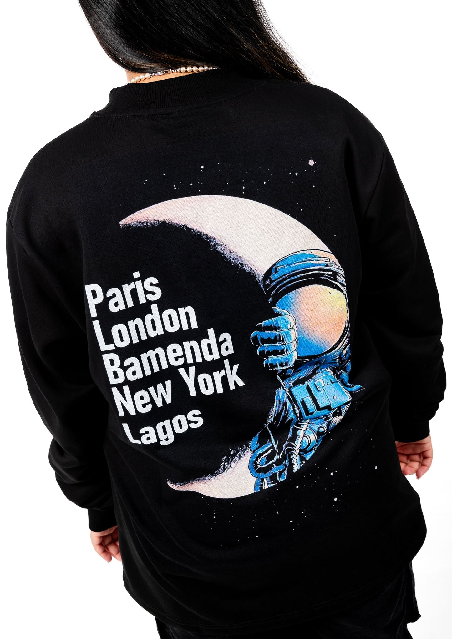 Bamenda half moon unisex sweatshirt in black